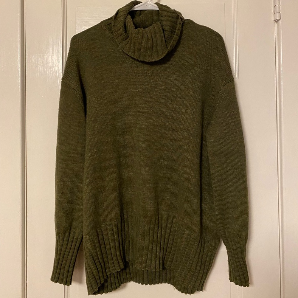 A New Day Green Turtle Neck Sweater